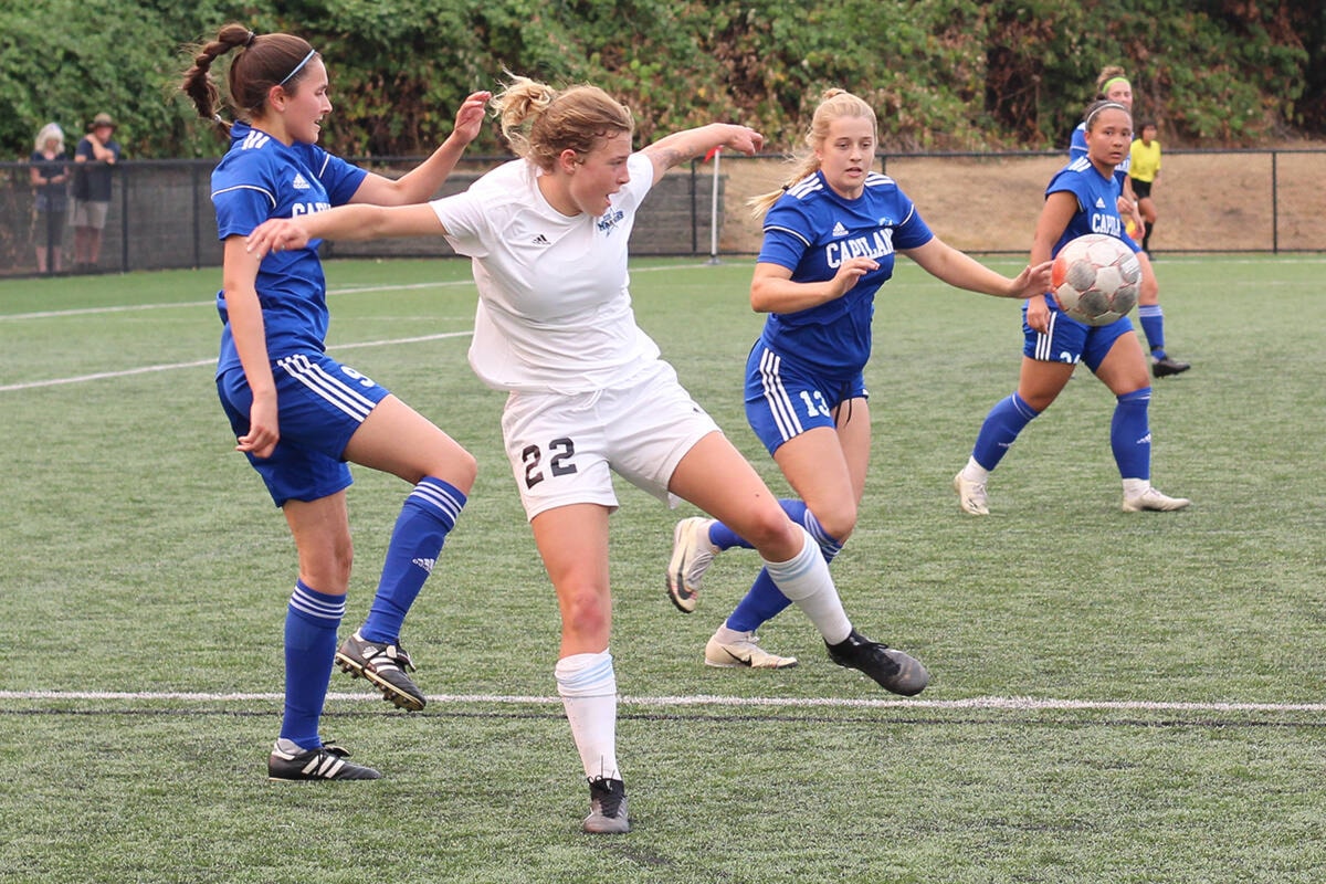 double-the-fun-as-viu-mariners-soccer-teams-open-season-at-the-exact