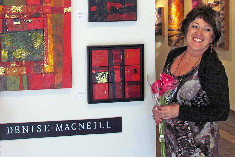 30616335_web1_221012-NBU-Art10-Denise-MacNeill-MACNEILL_1