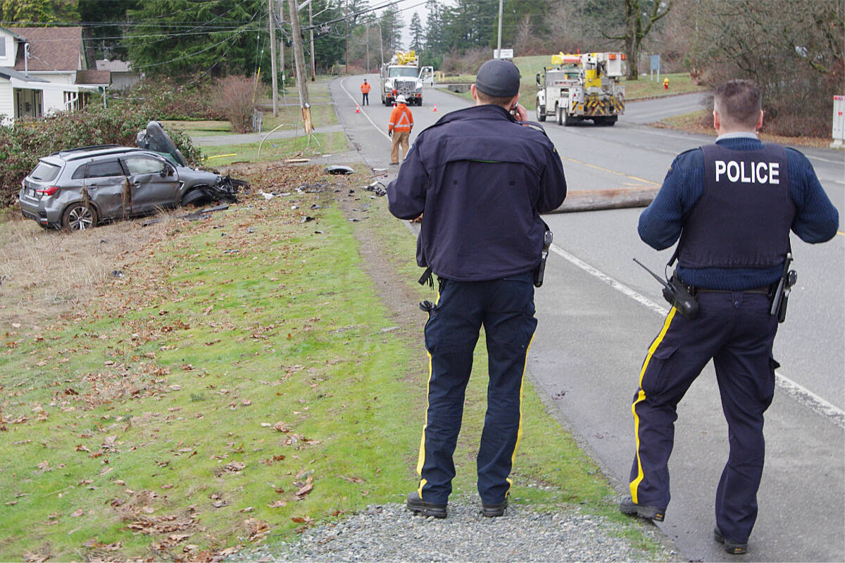 31686999_web1_230201-NBU-crash-east-wellington-_2