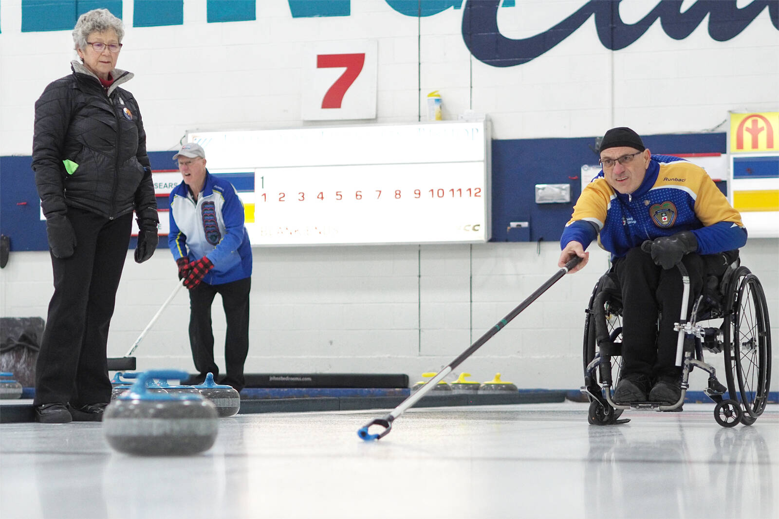 32289498_web1_230330-NBU-Stick-curling-Championships-_4