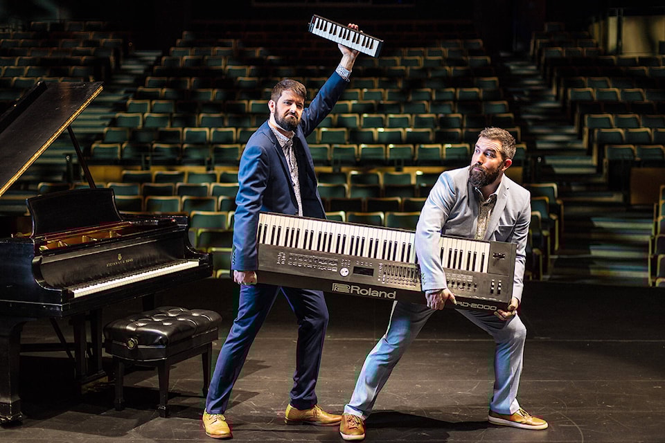 32422314_web1_230419-NBU-piano-heist-1_1