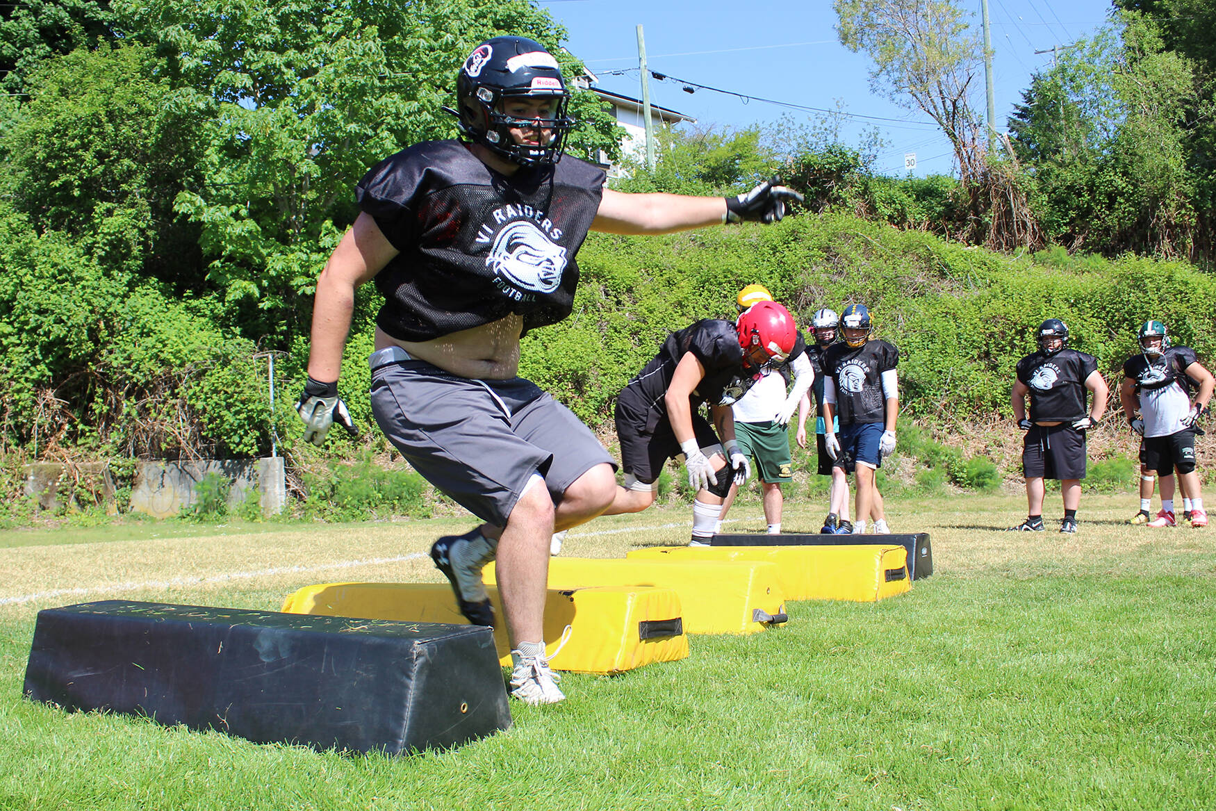 32893277_web1_230607-NBU-raiders-spring-camp-1_2