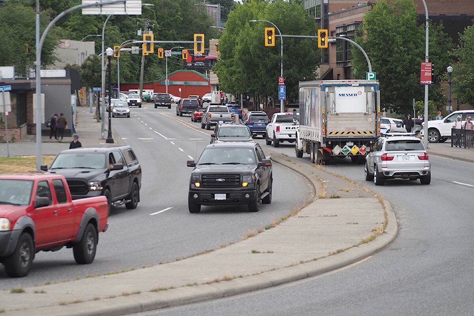 33177231_web1_230628-NBU-letter-downtown-traffic-1_1
