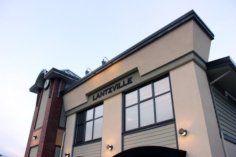 lllllantzville-district-hall-16-pescod-nicholas-1