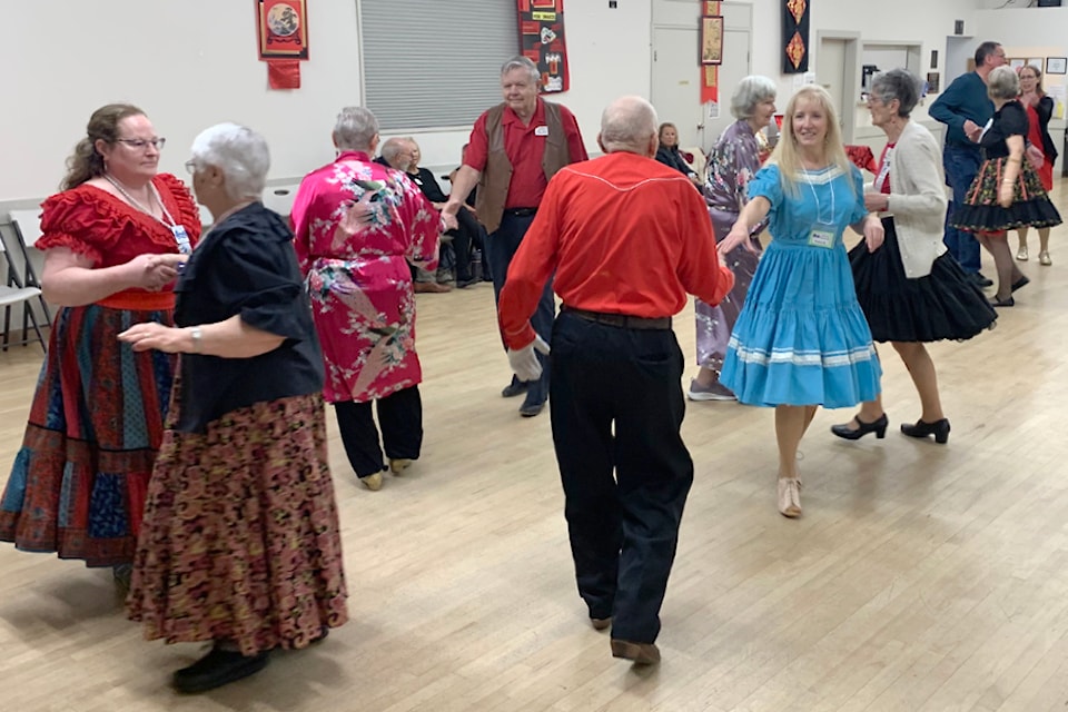square-new-years-dance