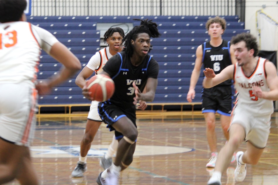 viu-bball-img_7773