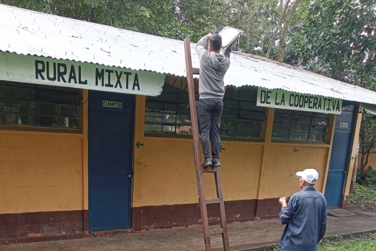 La Iniciativa Nelson financia alumbrado público solar para una comunidad en Guatemala La Iniciativa Nelson financia alumbrado público solar para una comunidad en Guatemala