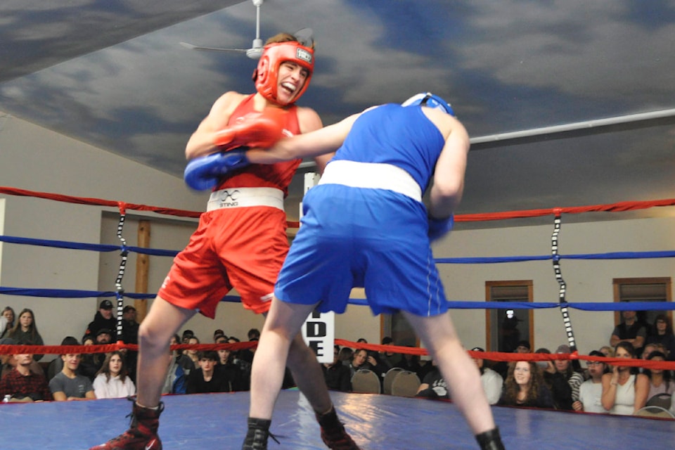 Nelson's Porter Hansen earned a fast stoppage in the first round of Fight Night 14's main event.