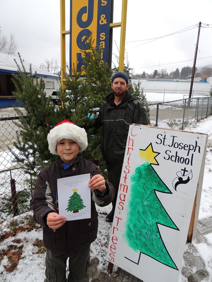 21549westernstarSt.JosephSchoolChristmastreesalebyT.HyndDSCN4540