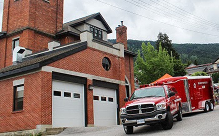 21934westernstar15073westernstar06_22-20firehall-20wide-20view