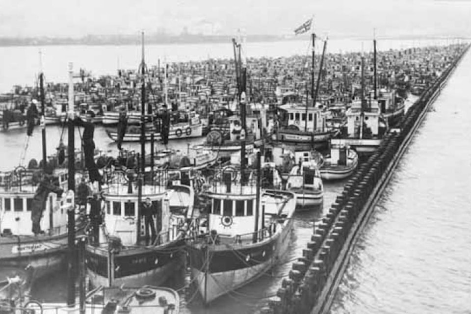 web1_fishing-boats