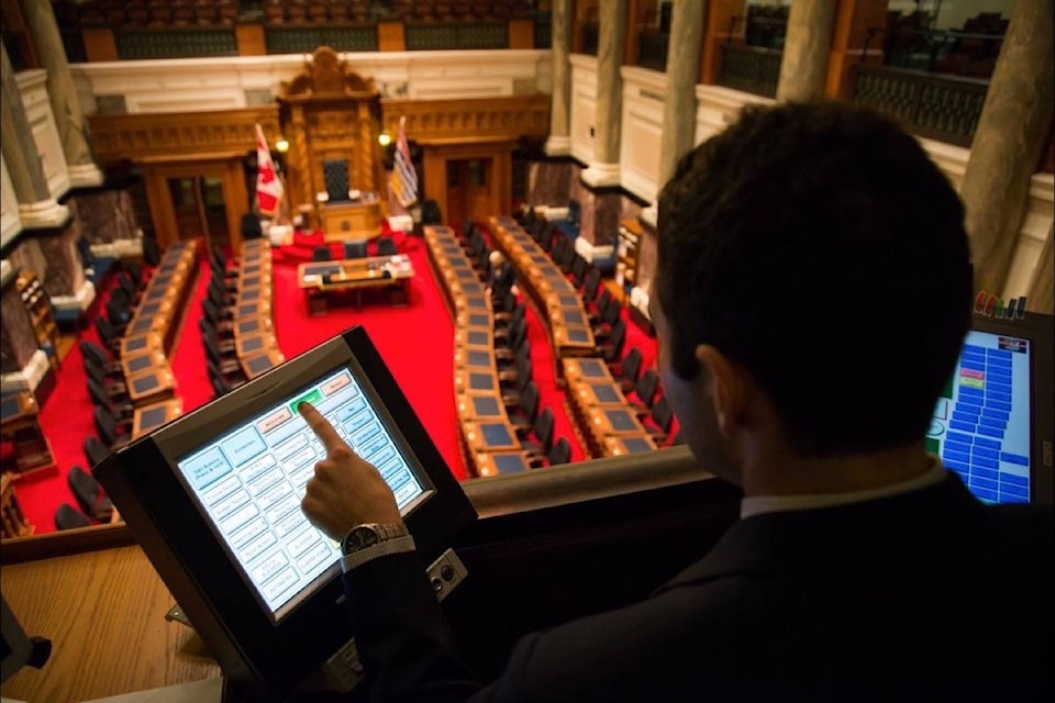 8423094_web1_20170907-BPD-leg-chamber-control-bcleg