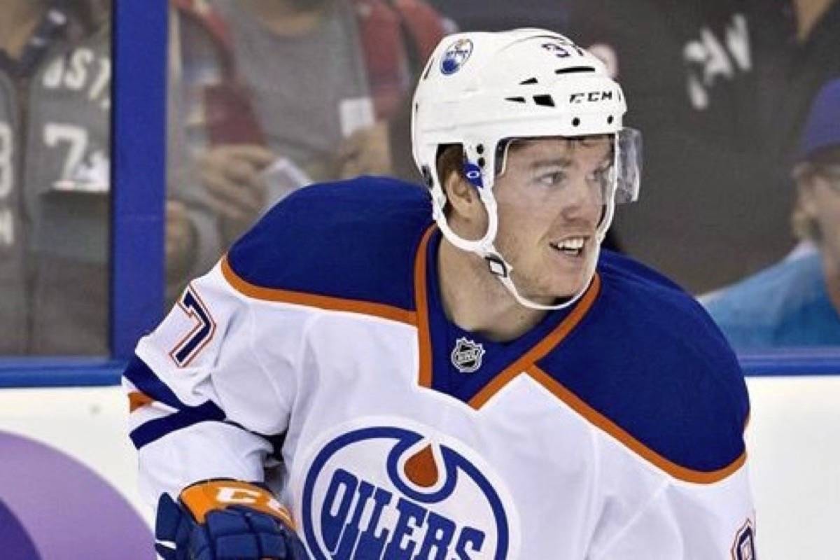 Seller explains why he auctioned off $135,811 Connor McDavid rookie card