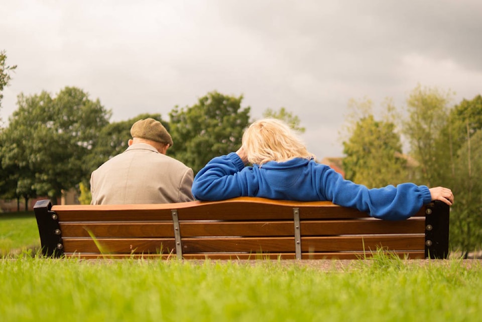 15683599_web1_people_sitting_resting_waiting_man_woman_elderly_person-623875