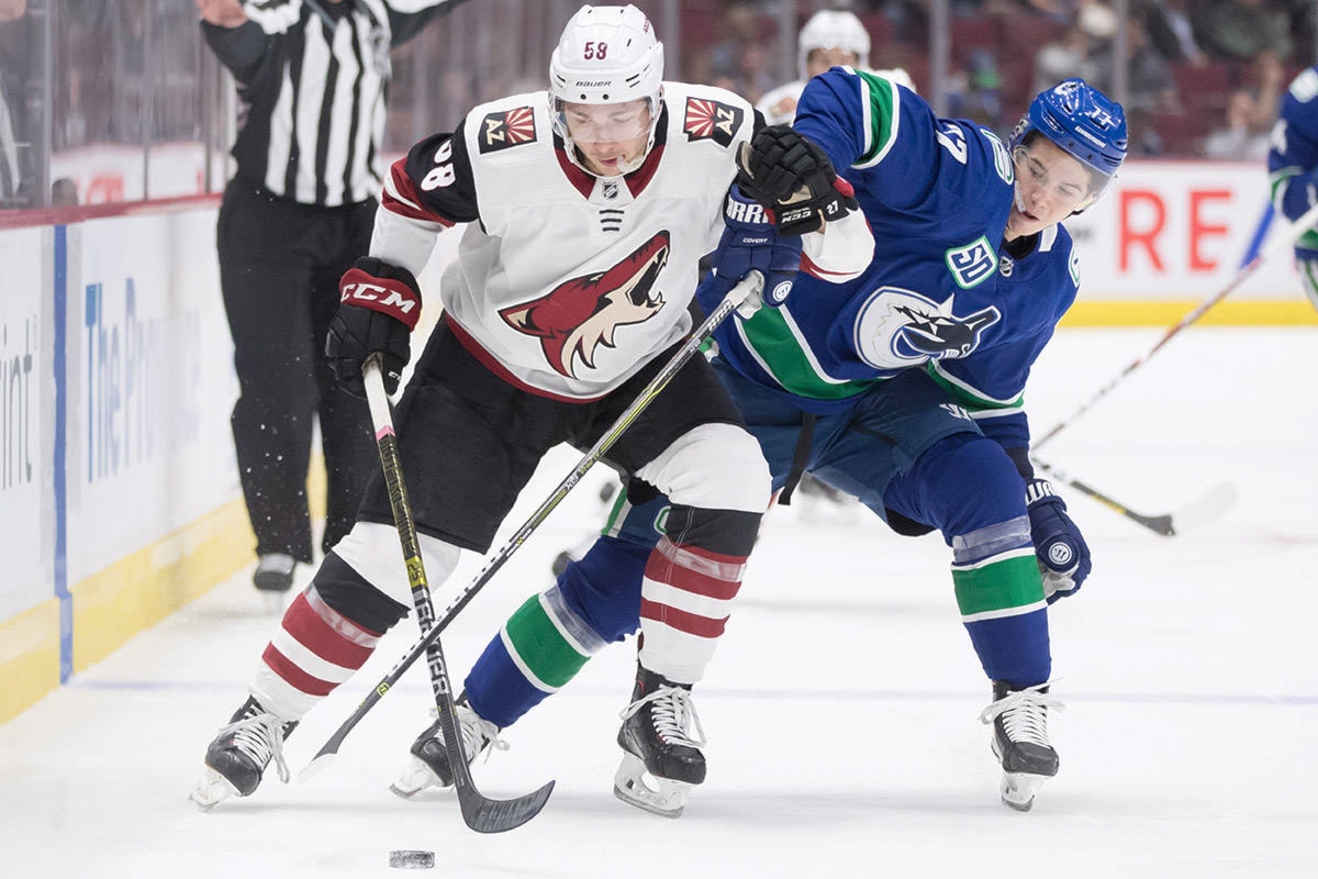 Vancouver Canucks re-sign F Zack MacEwen to two-year deal 