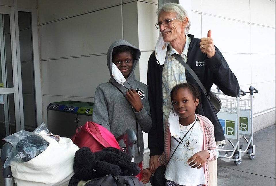 21959415_web1_200716-KWS-Haiti-airport_1