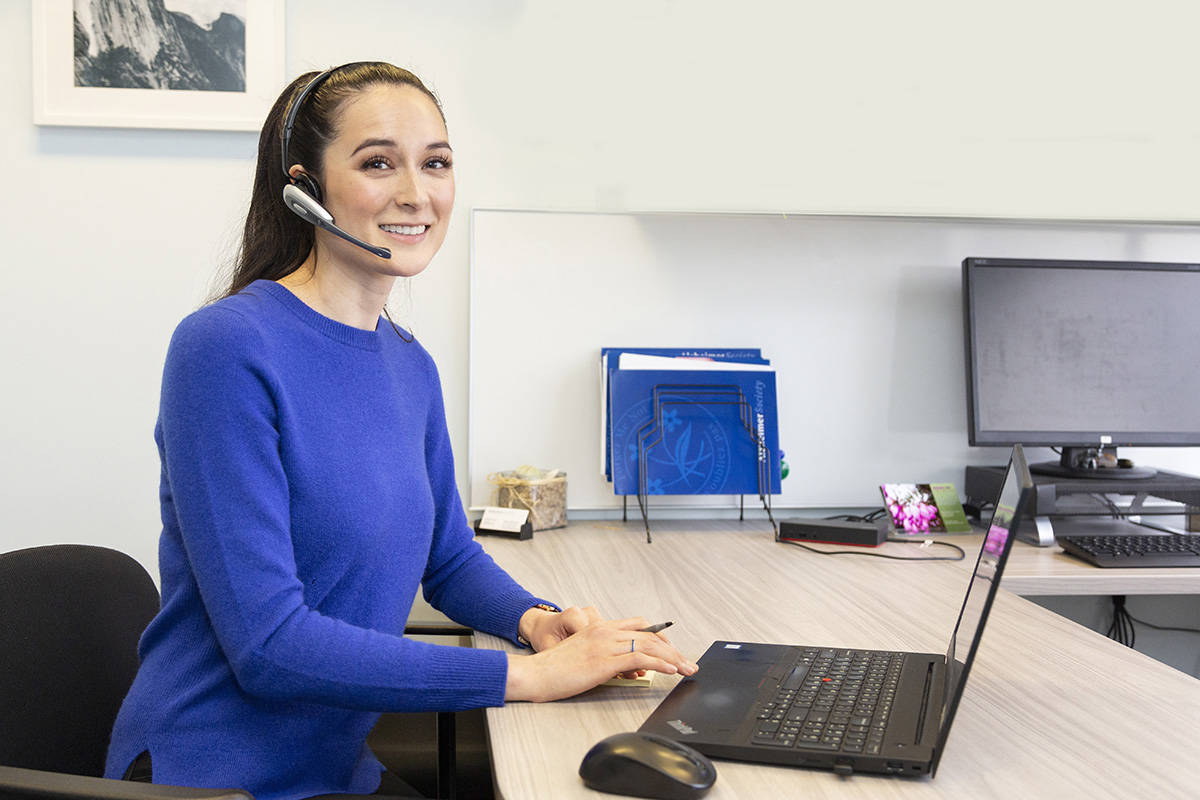 Helpline staff and volunteers provide free, confidential information for people living with dementia, care partners, health-care providers and the general public.