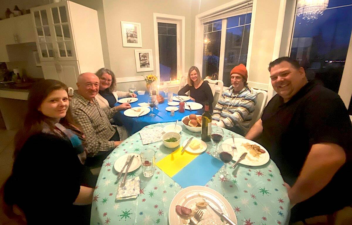 L-R: Kat Zaworonok, Dave Coletti, Tina Coletti, Janice Hall, Bob Hall and Brent Holowaychuk at a dinner on Feb. 27 for people of Ukrainian descent in Nelson. Photo: Submitted