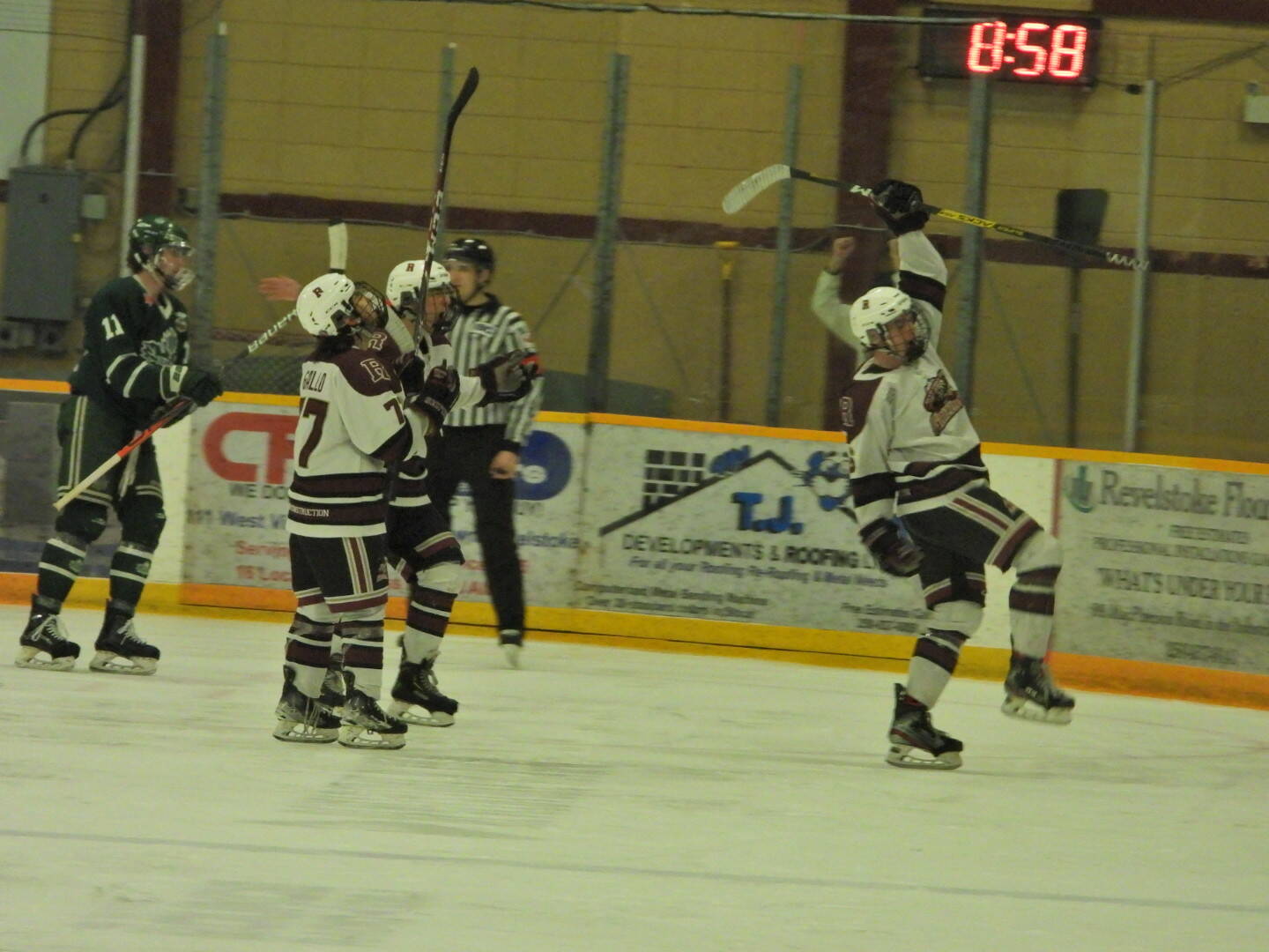 Ronin Pusch celebrating his go-ahead goal in the third period. (Steve Piccollo)