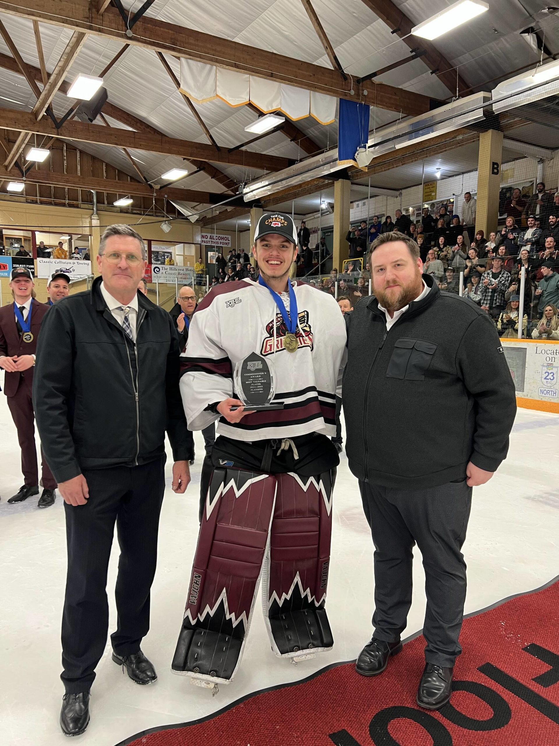 Brandon Weare being awarded KIJHL Playoff MVP. (Steve Piccollo)