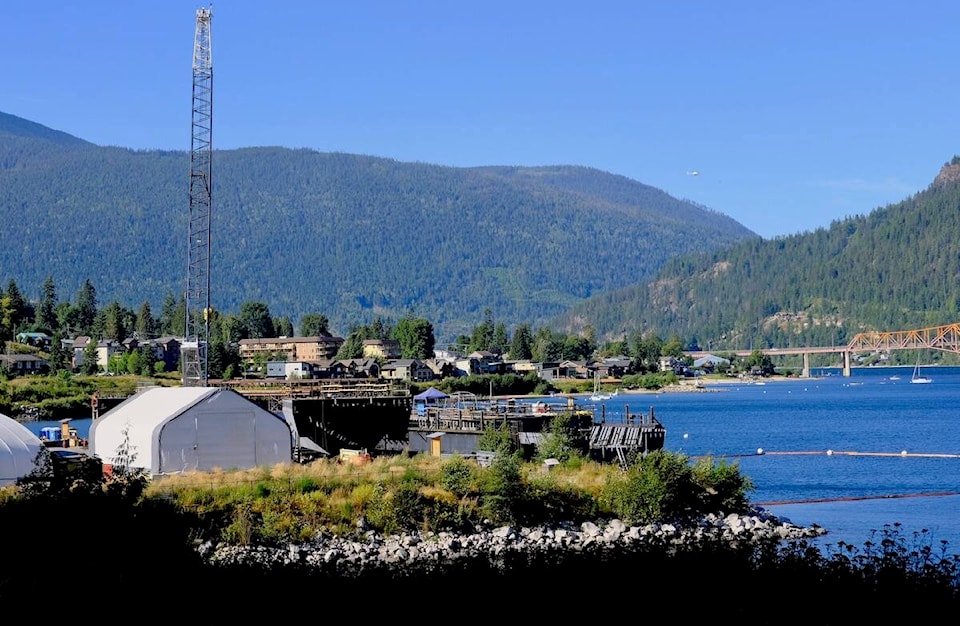 30201672_web1_220901-KWS-FerryDelay-contruction_1
