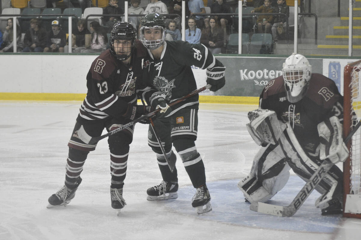 Nelson Leafs rookie Caden Still jockeys for position. Photo: Tyler Harper