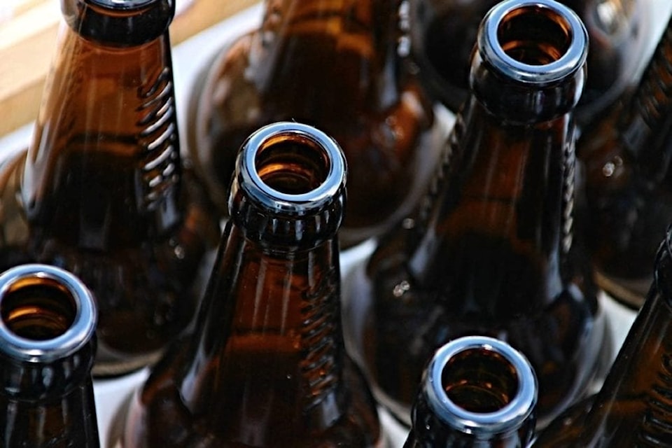 beer-bottles-3151245_1920