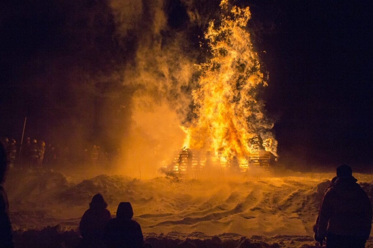 0401Bonefire_#_