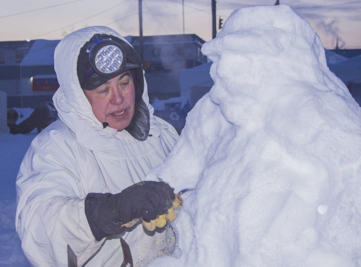 0401SnowScultptures_#_1