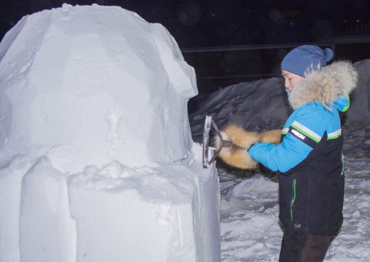0401SnowSculptures_#_2