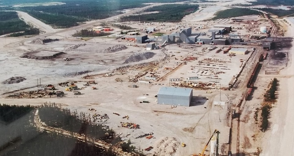 0203miningmood51.JPG