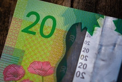 Twenty_Dollar_Bill_-_Currency_from_Canada_(45287899755)