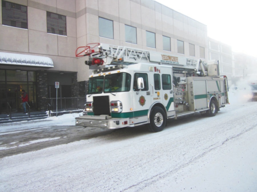 Fire_Truck_2014_winter_cmyk