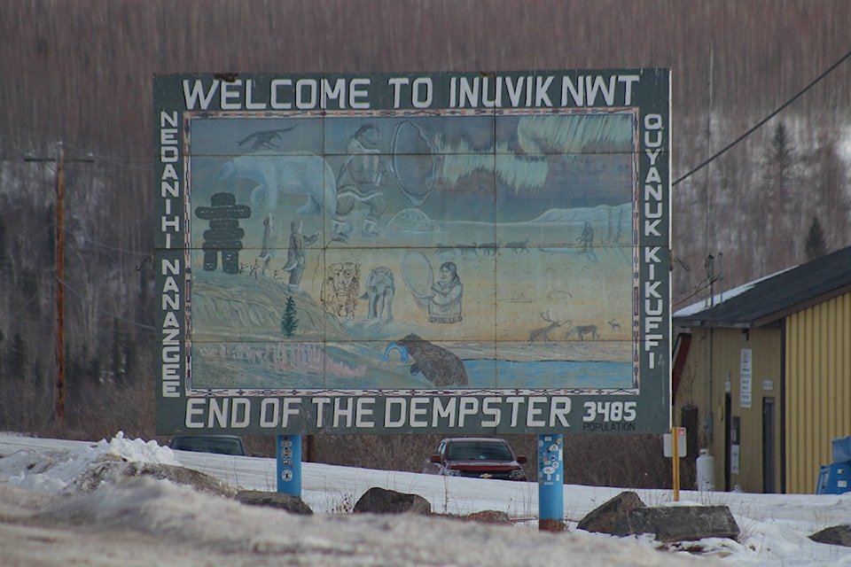 25026913_web1_210506-INU-DempsterSign-DempsterSign_1