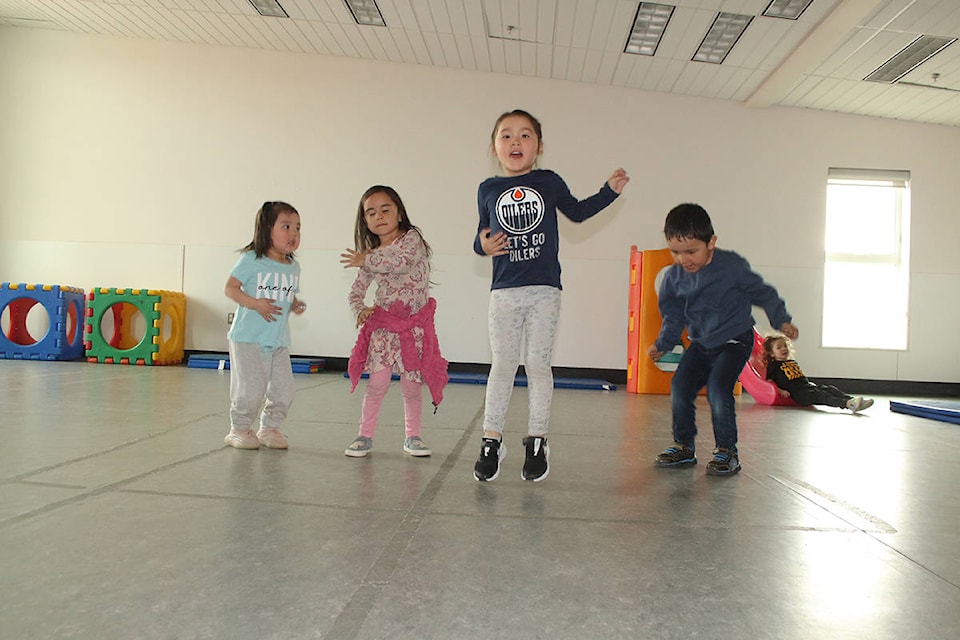 25200346_web1_210520-INU-UnivervsalChildCare-DancingKids_1