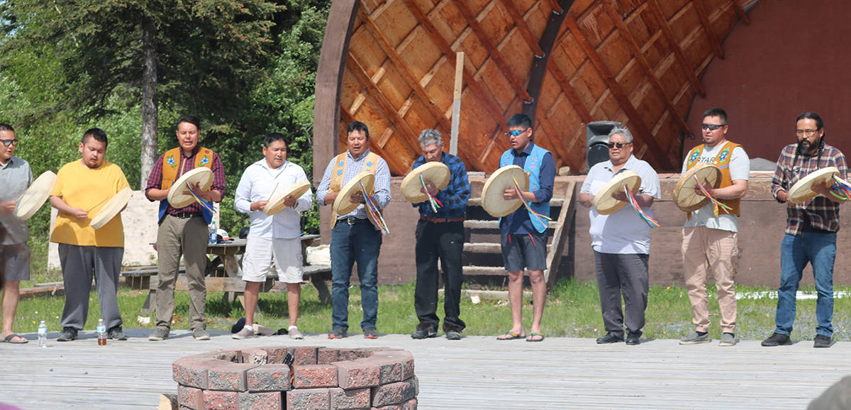 YKDFN drummers perform leading into the sacred fire feeding ceremony to open up National Indigenous Peoples Day events. Simon Whitehouse/ϳԹ photo