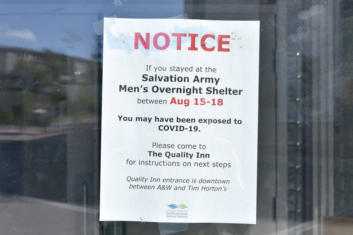 A note posted on the door of the Salvation Army in Yellowknife advises people on next steps after the Men聮s Overnight Shelter was listed as a COVID-19 exposure setting. Blair McBride/NNSL photo