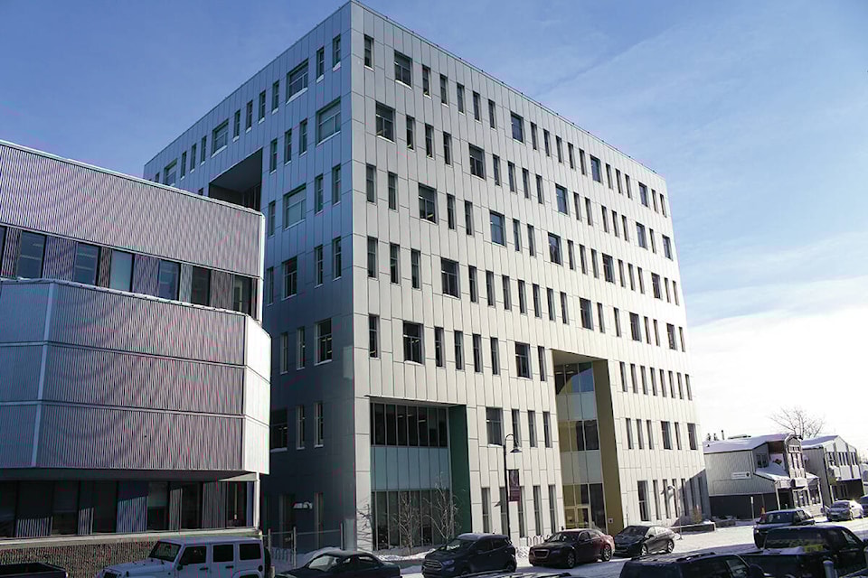26628800_web1_210714-YEL-DMVWalk--TatsaotneBuilding_1
