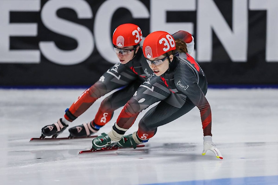 27140415_web1_210901-YEL-Speedskating-Acorn_2