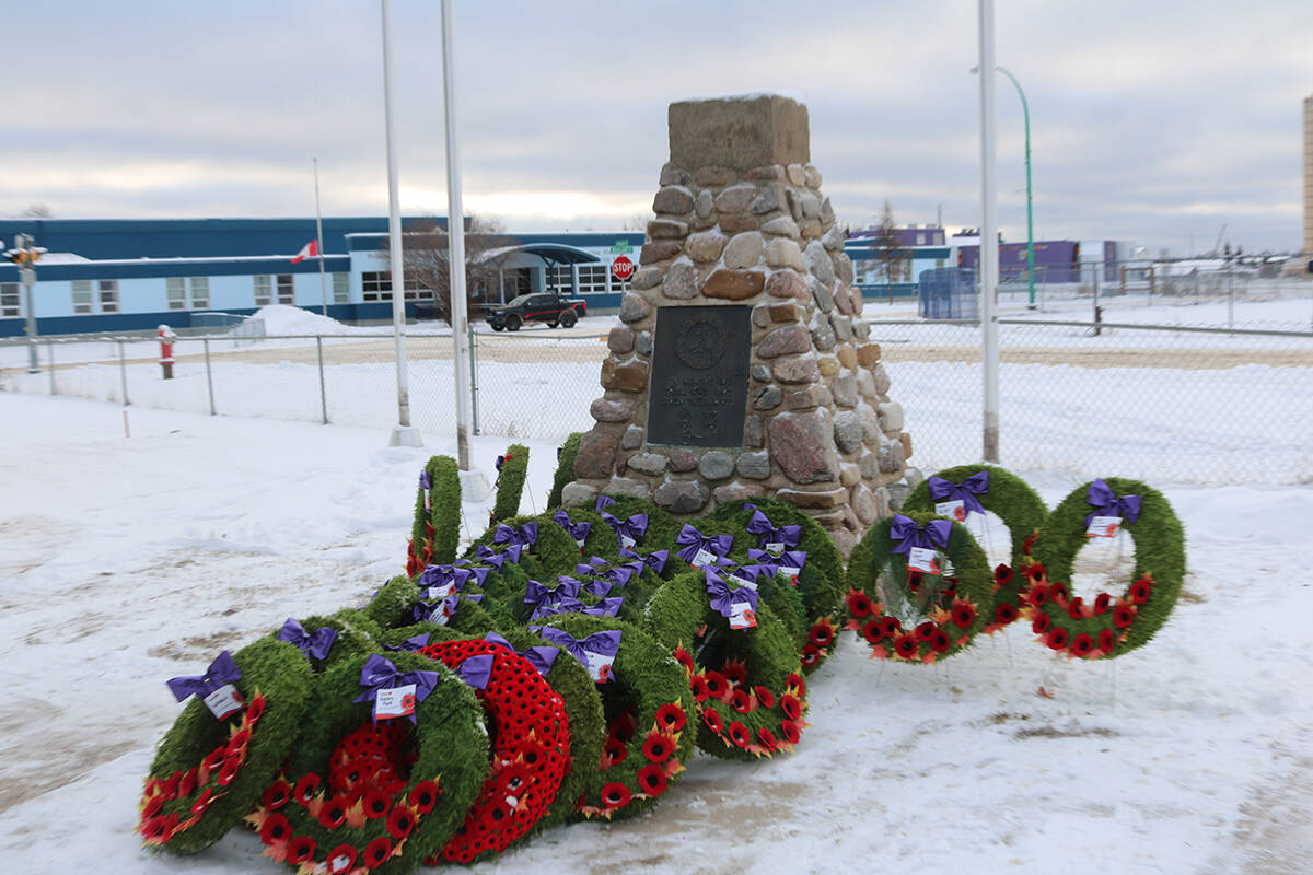 27154321_web1_211110-NNO-HRRemembrance-RemembranceDay_1