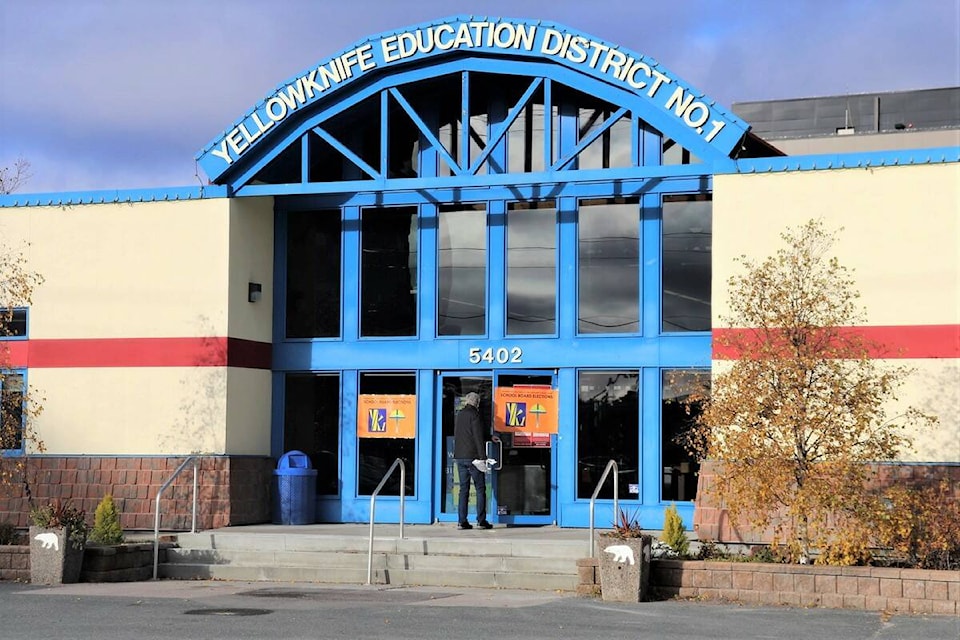27760294_web1_211022-YEL-SchoolOpen-Schools_1
