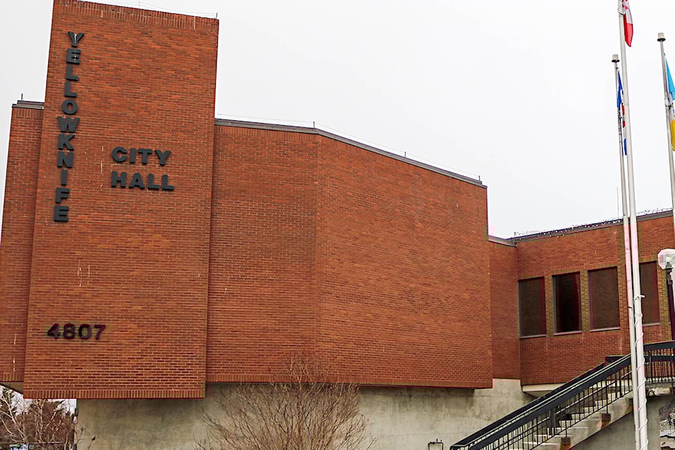 27795826_web1_210922-YEL-zoningopenhouse-cityhall2020_1