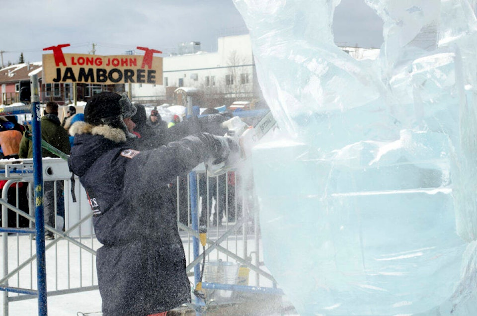 28000401_web1_220202-YEL-Jamboree-Ice-Carving_1