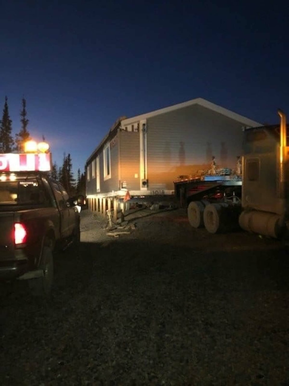 28058430_web1_211110-YEL-HabitatNWT-Dettah_1