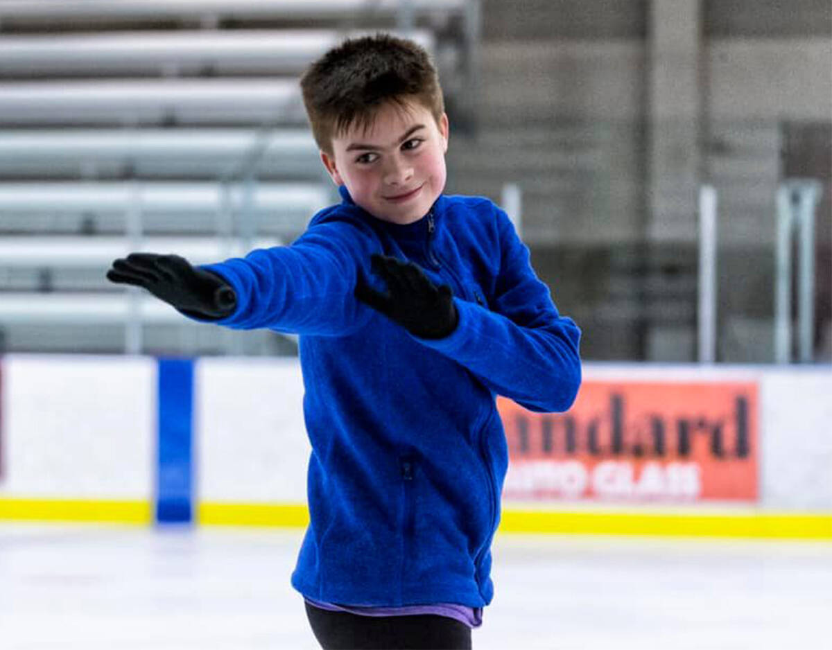 28071466_web1_220209-HAY-FigureSkating-FigureSkating3_1