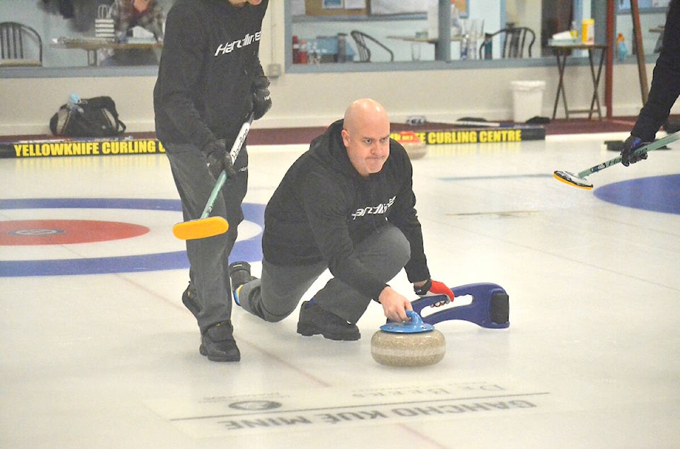 28317378_web1_220211-YEL-CurlingSpread-Brier_9