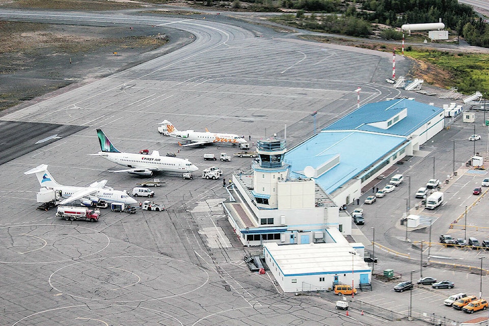 28360256_web1_220309-YEL-RussianFines-Yellowknife-Airport_1