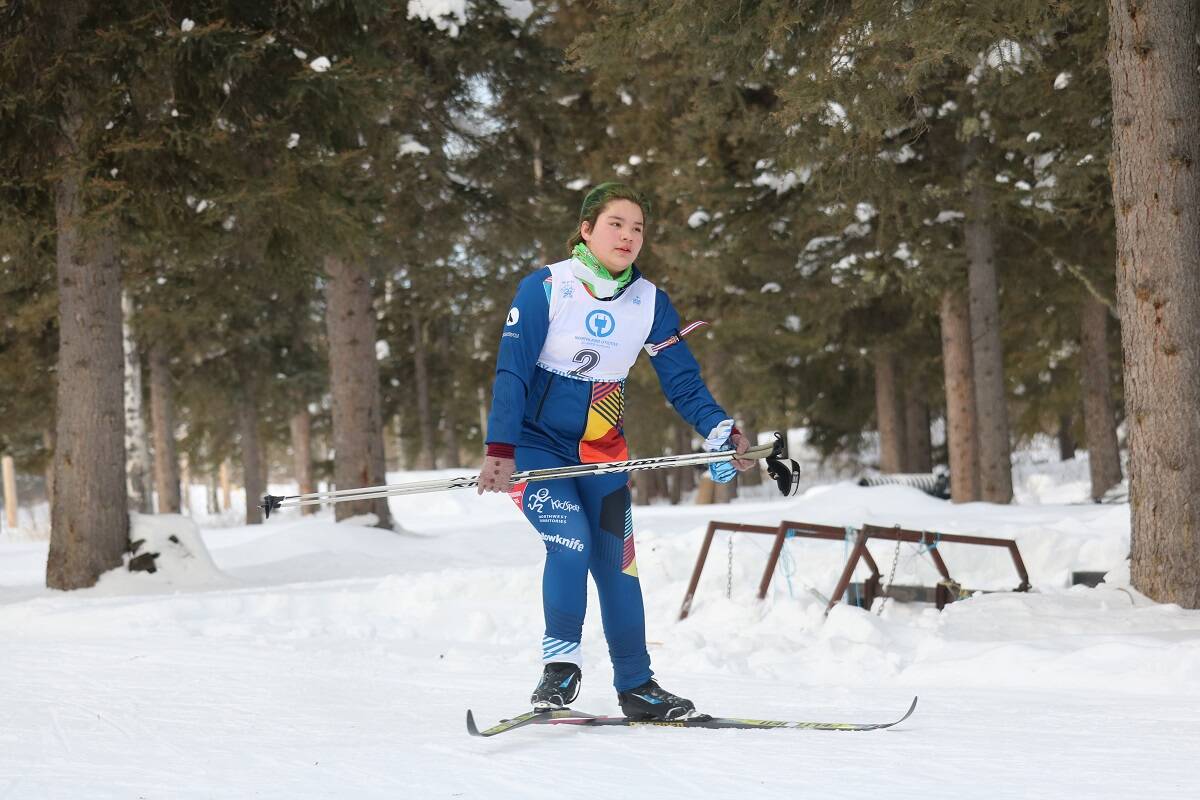 Penelope Berrub comes into one of the ranges during the pursuit races on Sunday. Simon Whitehouse/ºÚÁϳԹÏÍø photo