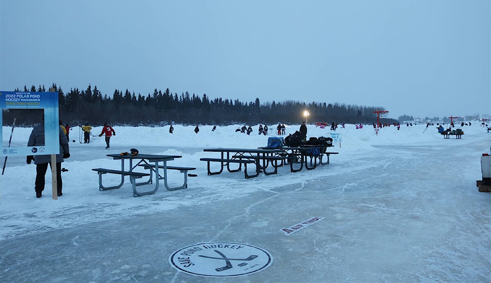 28442341_web1_220316-HAY-PondHockeyOpen-PolarPondHockey_1