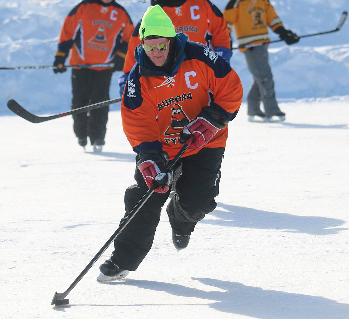 28449506_web1_220316-HAY-PondHockeyWeekend-PondHockey_1